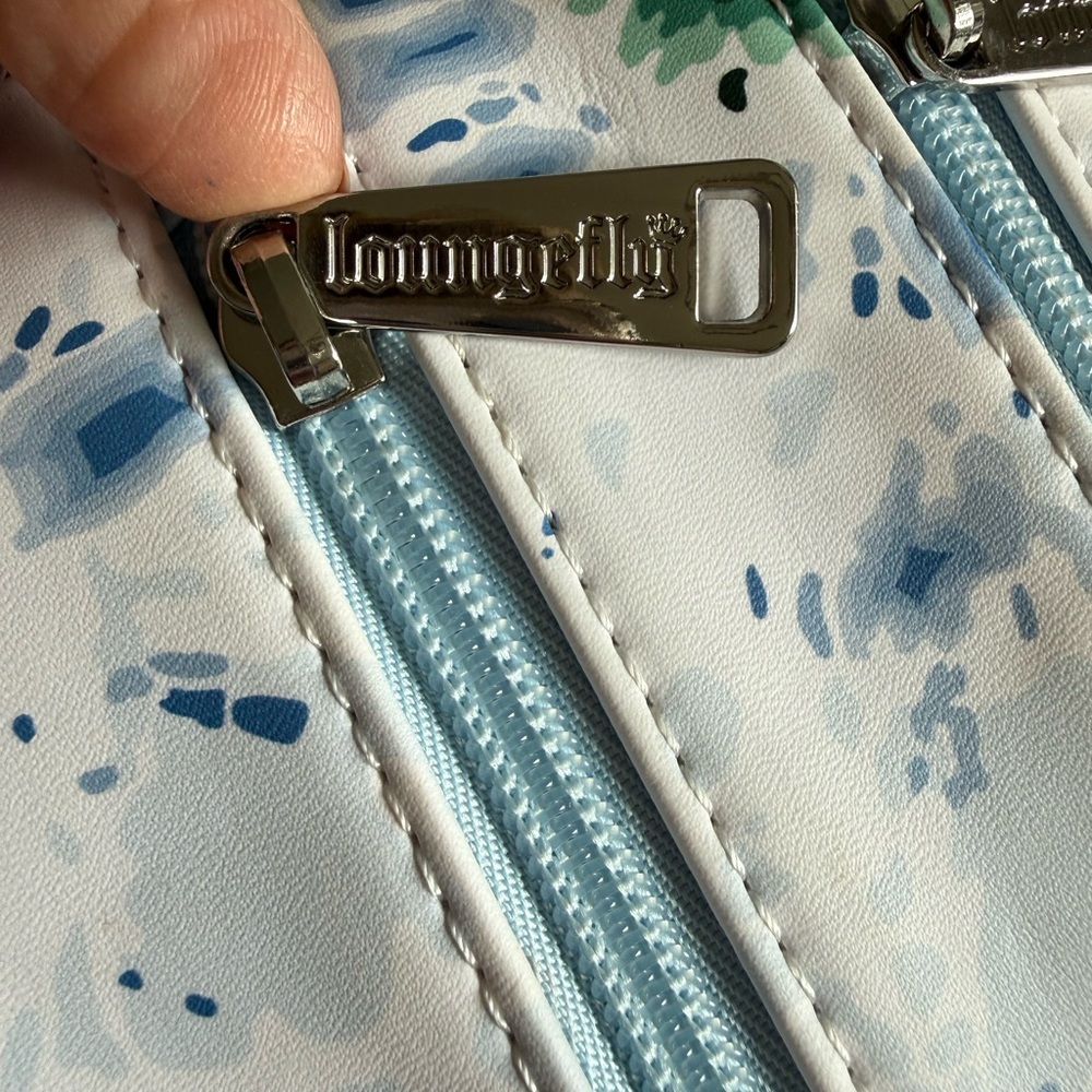 Loungefly Lilo & Stitch Crossbody Bag - Picture 11 of 12
